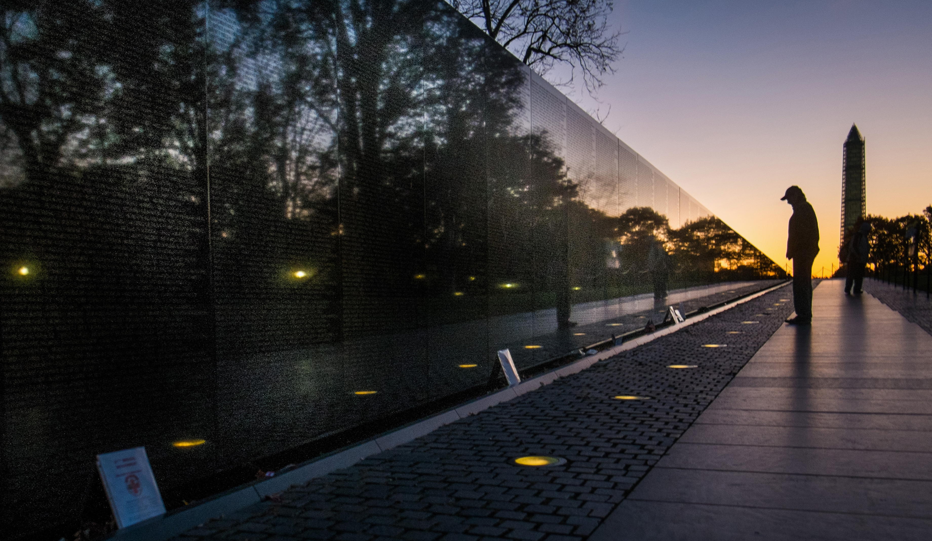 Veteran at Vietnam memorial