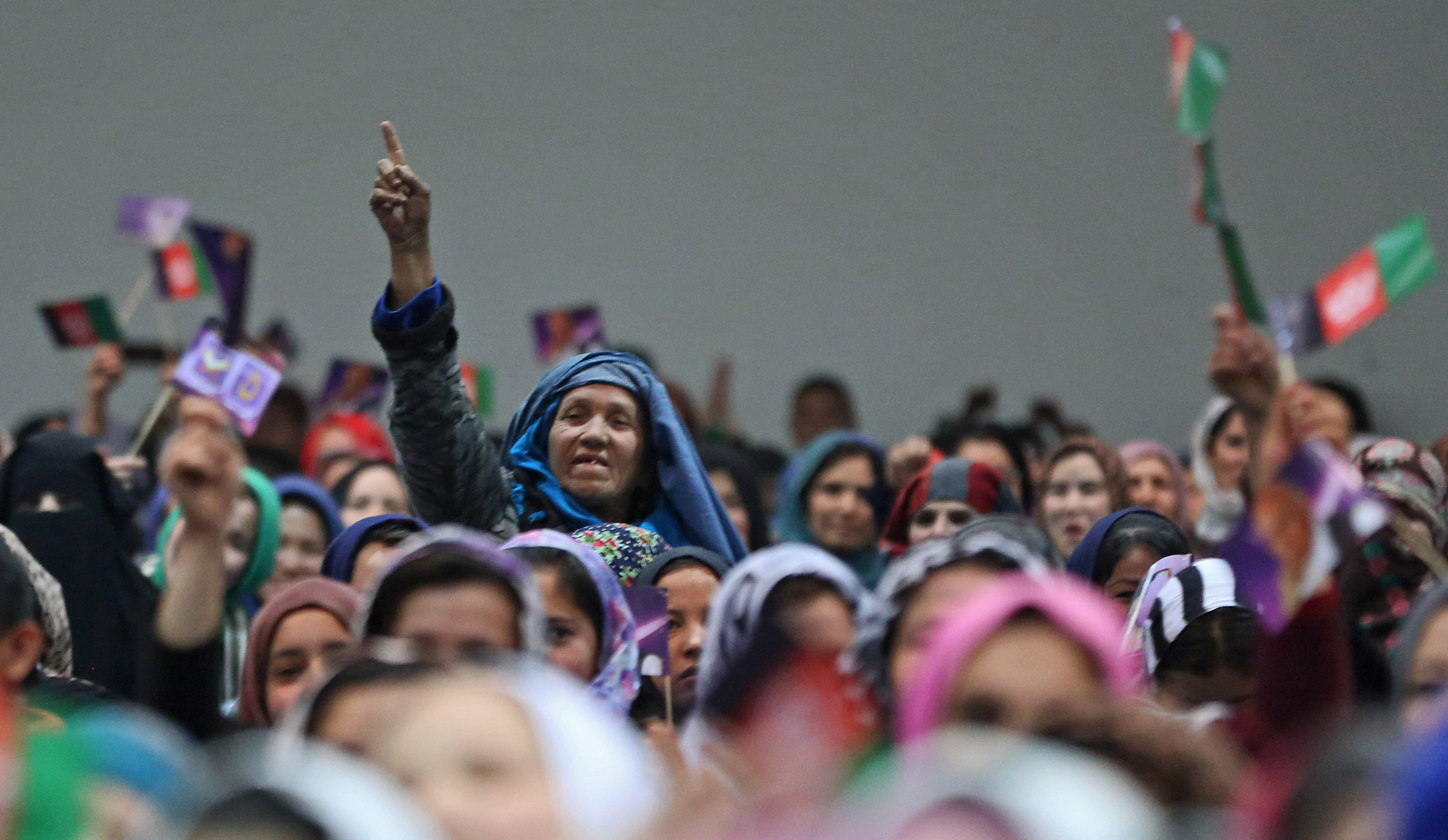 Afghan candidate supporters