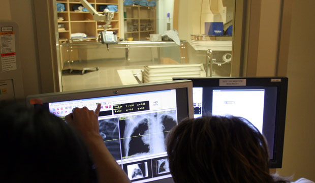 Radiation therapists use X-rays to show the exact position of a patient's tumor in the left lung
