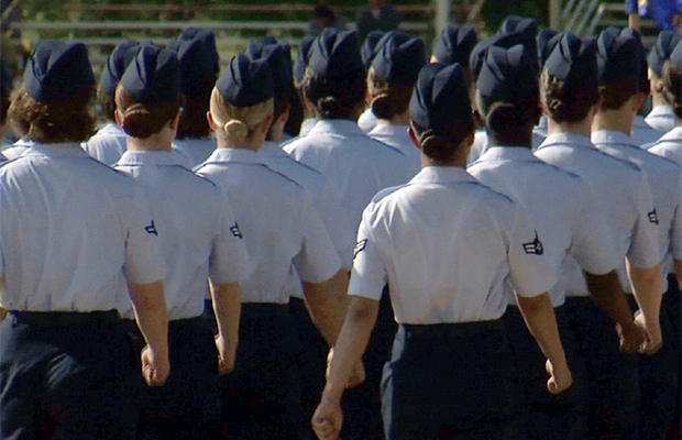 Servicewomen