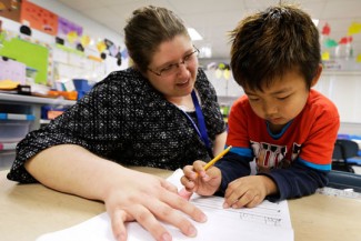 Examinado la calidad a través de la educación preescolar y el tercer grado